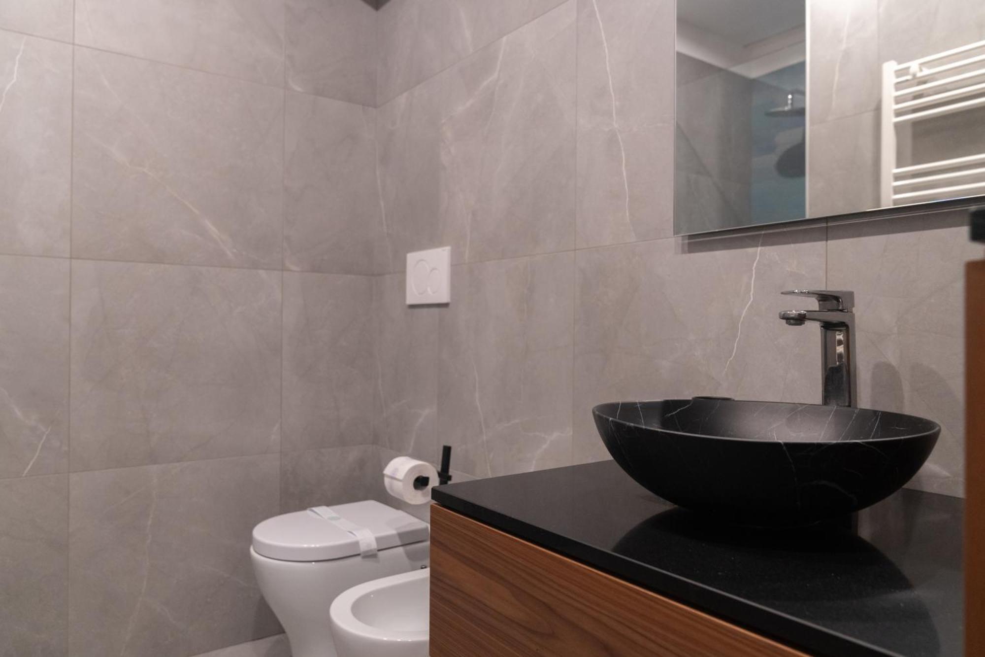 Suite Casa Degli Specchi, Appartamento Di Lusso In Galleria Buenos Aires Milan Bagian luar foto